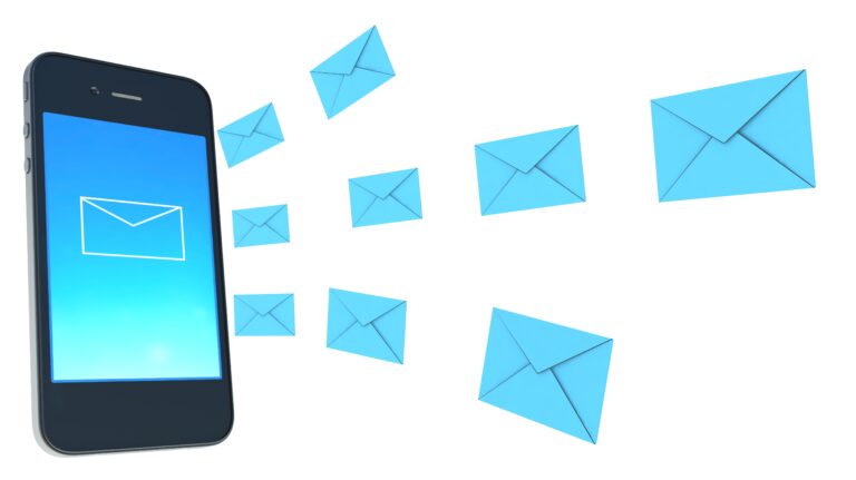 3 Effective Ways to Integrate Direct Mail with Mobile Marketing